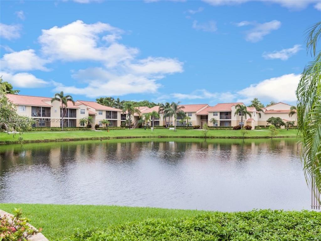 Royal Poinciana Condo