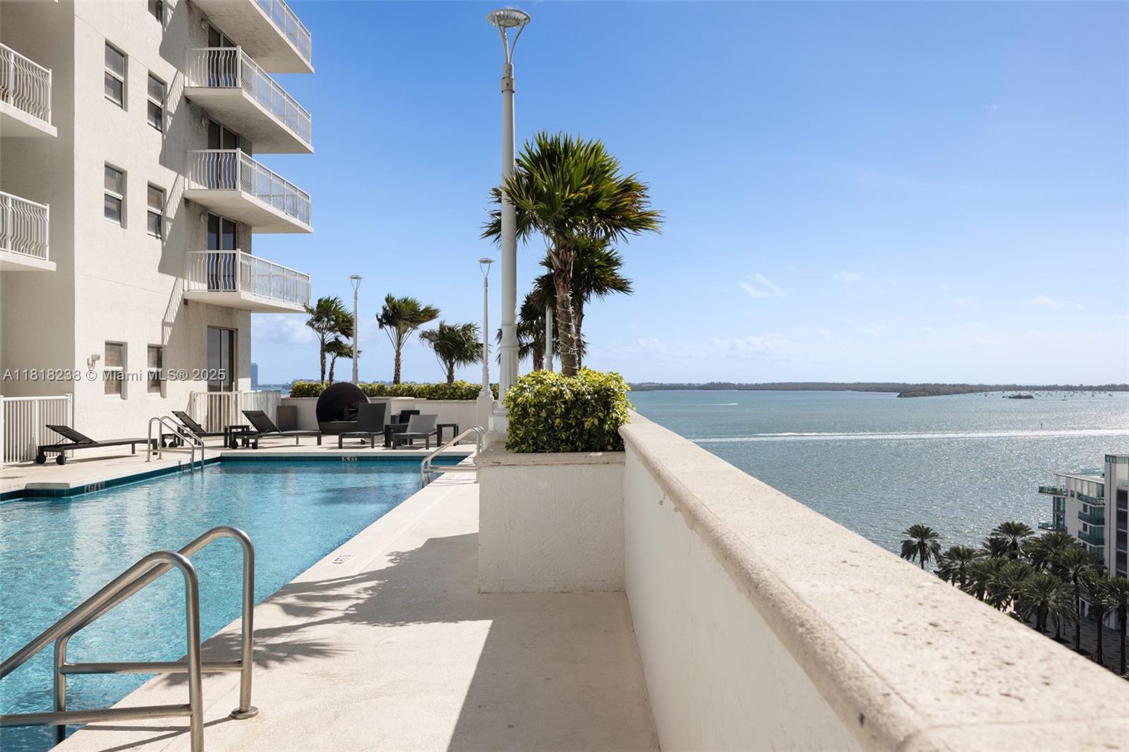 Apartamento para Alugar em Miami, FL