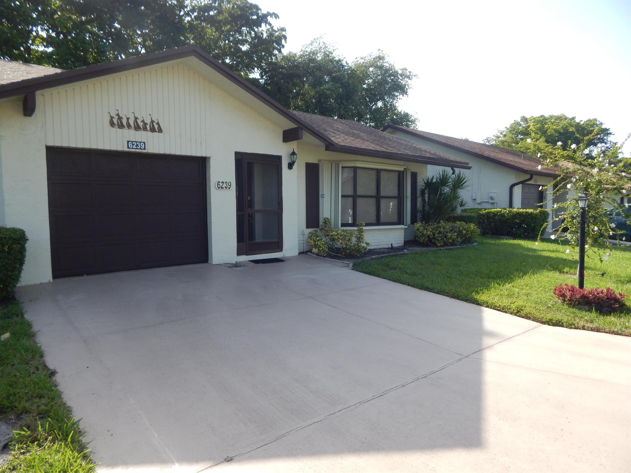 6239 Lakemont Circle Greenacres FL 33463 | R11097741