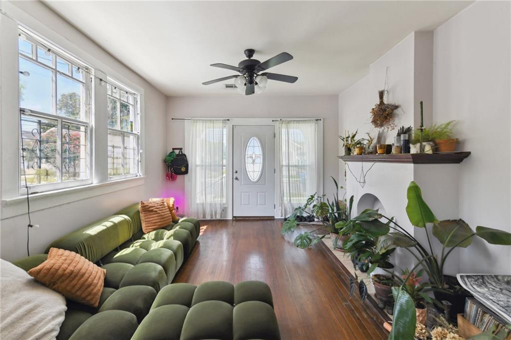 Homes for sale in New Orleans, LA | 7328 Spruce St, New Orleans, LA 70118 | MLS# 2505823