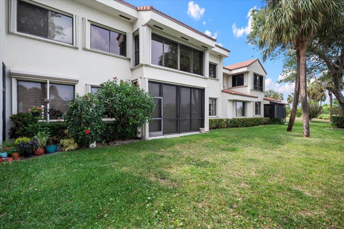 Homes for sale in Juno Beach, FL | 402 Sea Oats Dr #F, Juno Beach, FL 33408 | MLS# R11097522