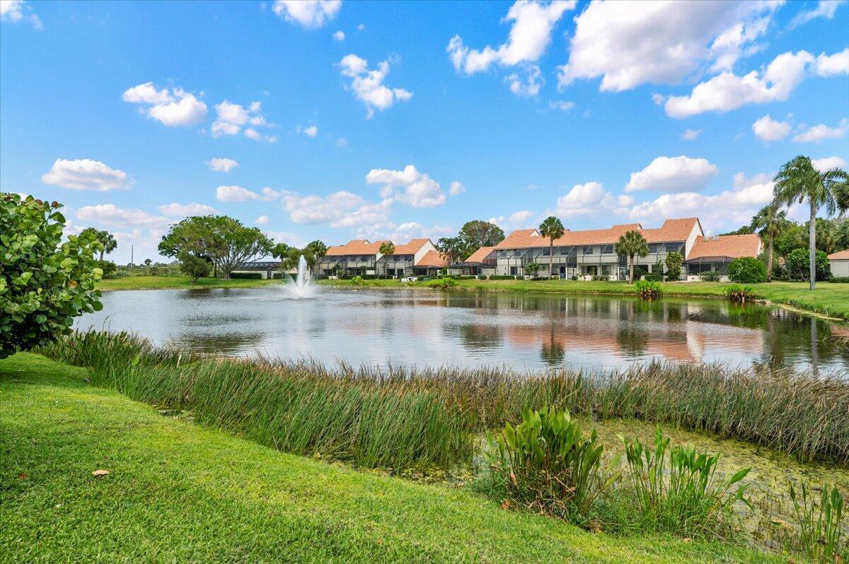 Homes for sale in Juno Beach, FL | 402 Sea Oats Dr #F, Juno Beach, FL 33408 | MLS# R11097522