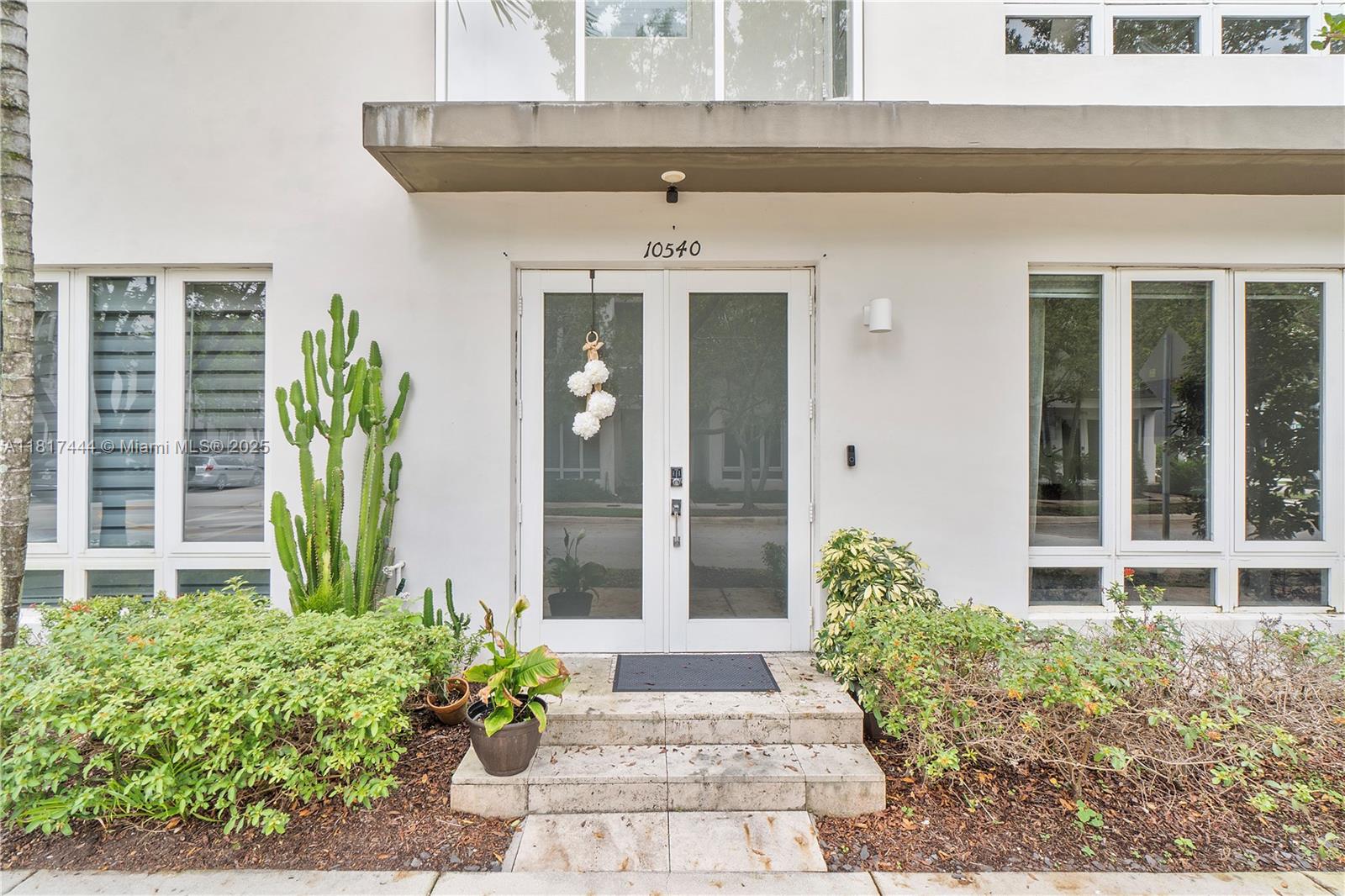 Homes for sale in Doral, FL | 10540 Nw 63Rd Ter, Doral, FL 33178 | MLS# A11817444