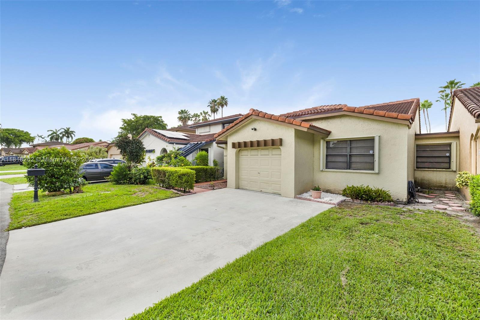Homes for sale in Hialeah, FL | 6654 Nw 173Rd Ln, Hialeah, FL 33015 | MLS# A11818262