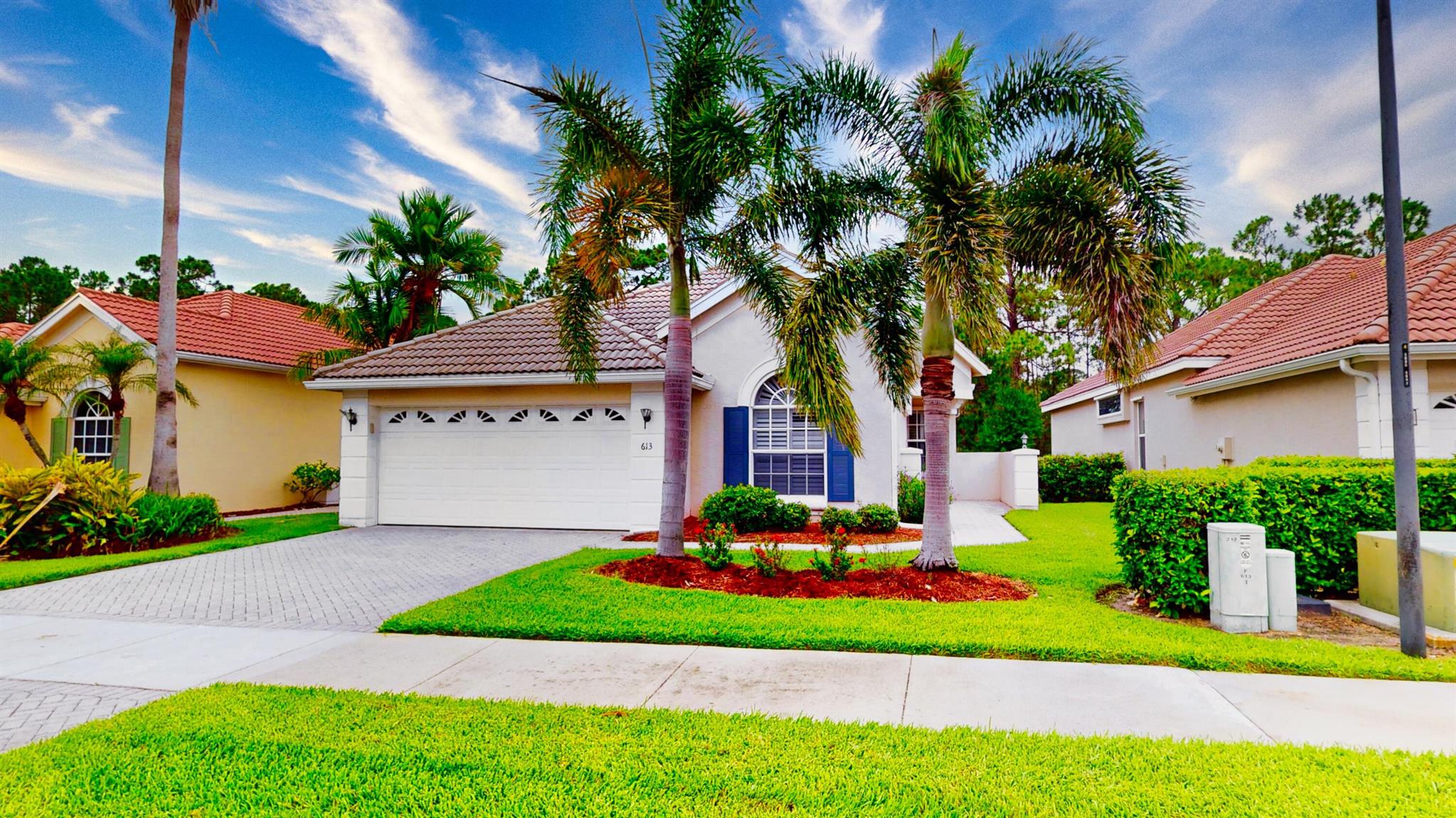 Homes for sale in Port St Lucie, FL | 613 Sw Andros Circle, Port St Lucie, FL 34986 | MLS# R11097880