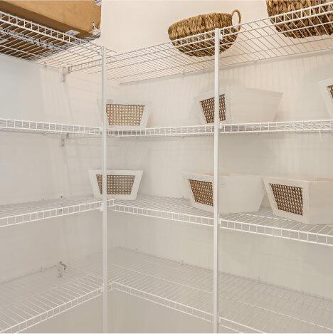 Homes for sale in Port St Lucie, FL | 504 Se Fascino Circle, Port St Lucie, FL 34984 | MLS# R11097905