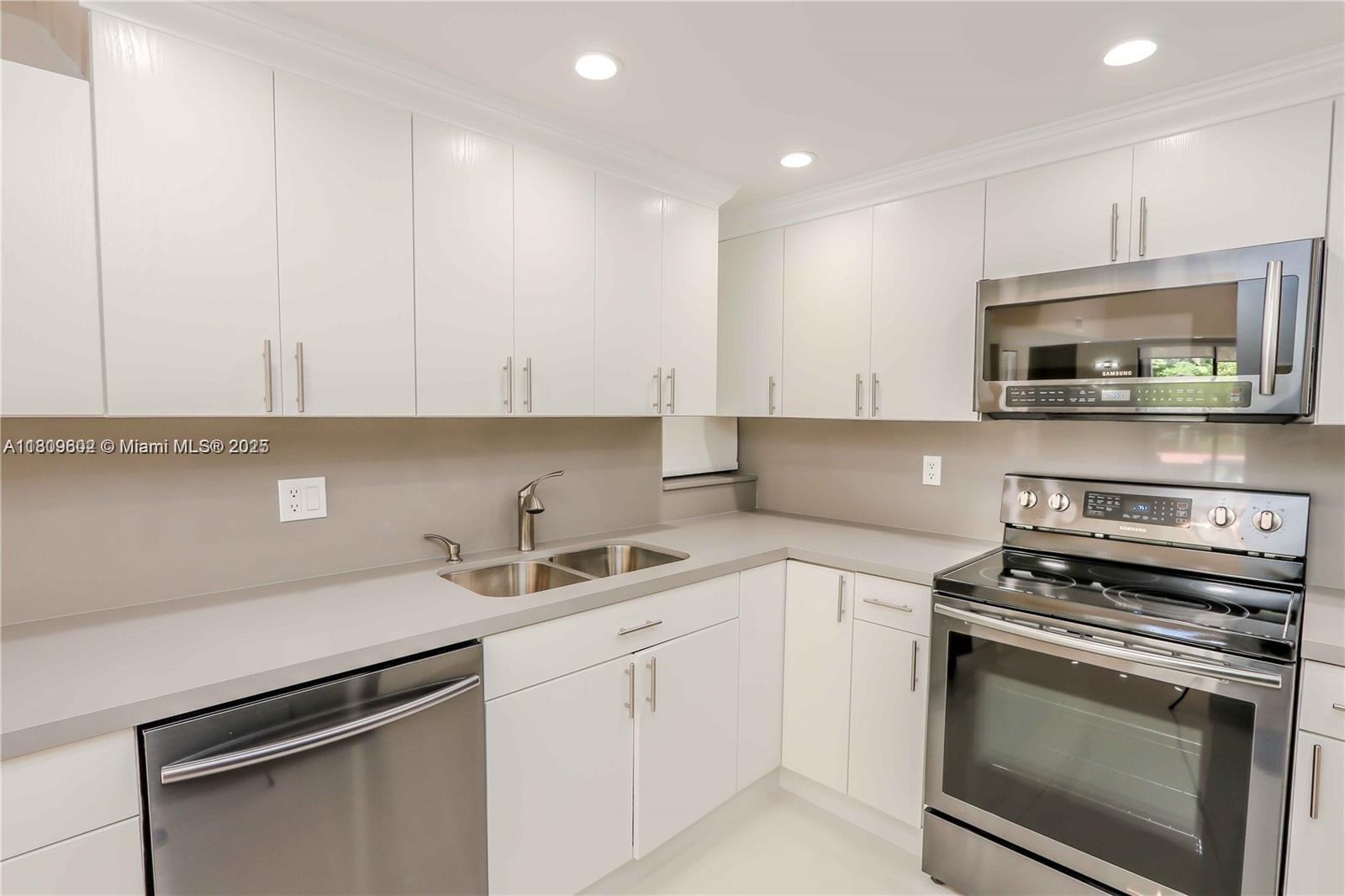 Homes for sale in Sunny Isles Beach, FL | (Undisclosed), Sunny Isles Beach, FL 33160 | MLS# A11809602