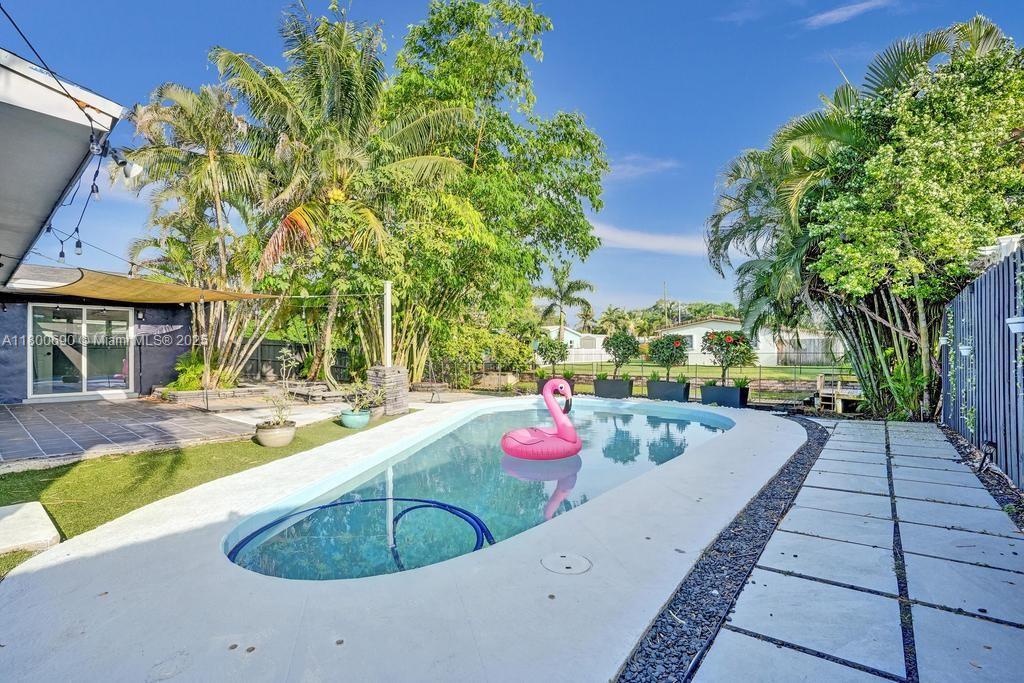 Homes for sale in Fort Lauderdale, FL | 2700 Sw 18Th St, Fort Lauderdale, FL 33312 | MLS# A11800690