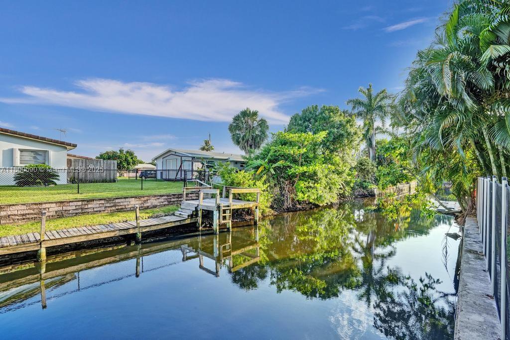 Homes for sale in Fort Lauderdale, FL | 2700 Sw 18Th St, Fort Lauderdale, FL 33312 | MLS# A11800690