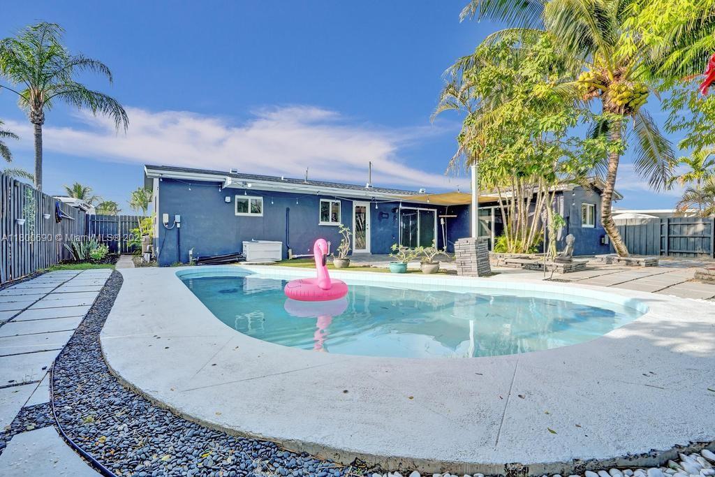 Homes for sale in Fort Lauderdale, FL | 2700 Sw 18Th St, Fort Lauderdale, FL 33312 | MLS# A11800690