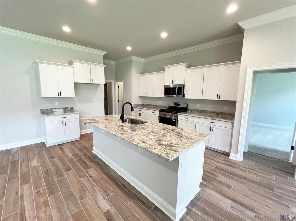 Homes for sale in Ponchatoula, LA | 42258 Blue Bay Dr, Ponchatoula, LA 70454 | MLS# NO2025010769