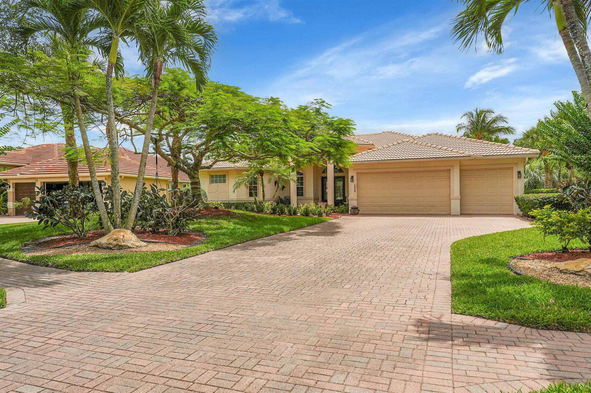 Homes for sale in Palm City, FL | 4450 Sw Long Bay Dr, Palm City, FL 34990 | MLS# R11097970