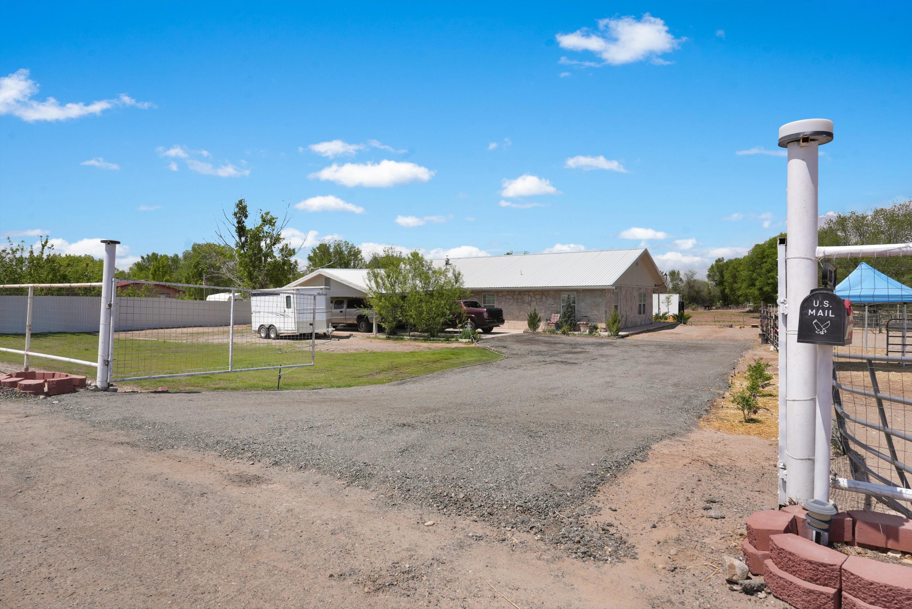 Homes for sale in Los Lunas, NM | 185 La Entrada Rd, Los Lunas, NM 87031 | MLS# 1085587