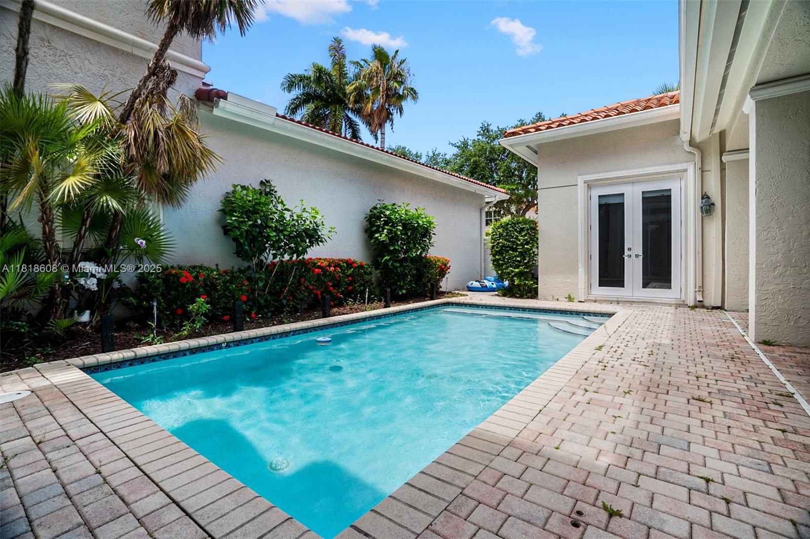 Homes for sale in Hollywood, FL | 1580 Shoreline Way, Hollywood, FL 33019 | MLS# A11818608