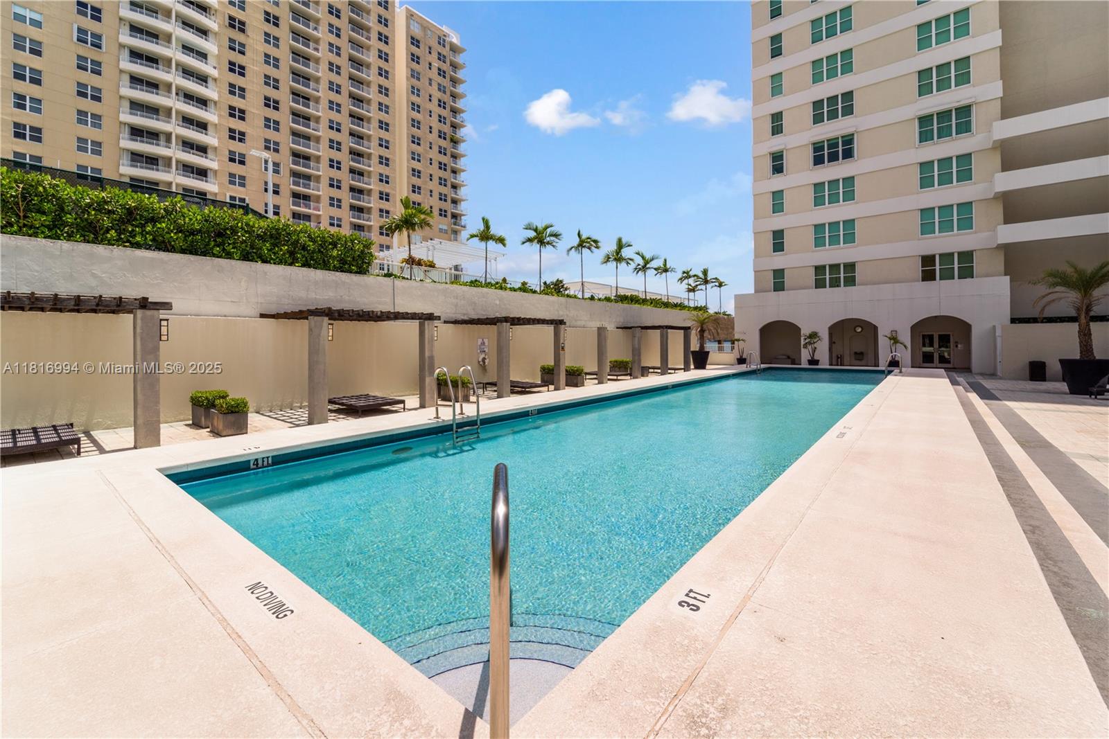 Condo for Rent in Miami, FL