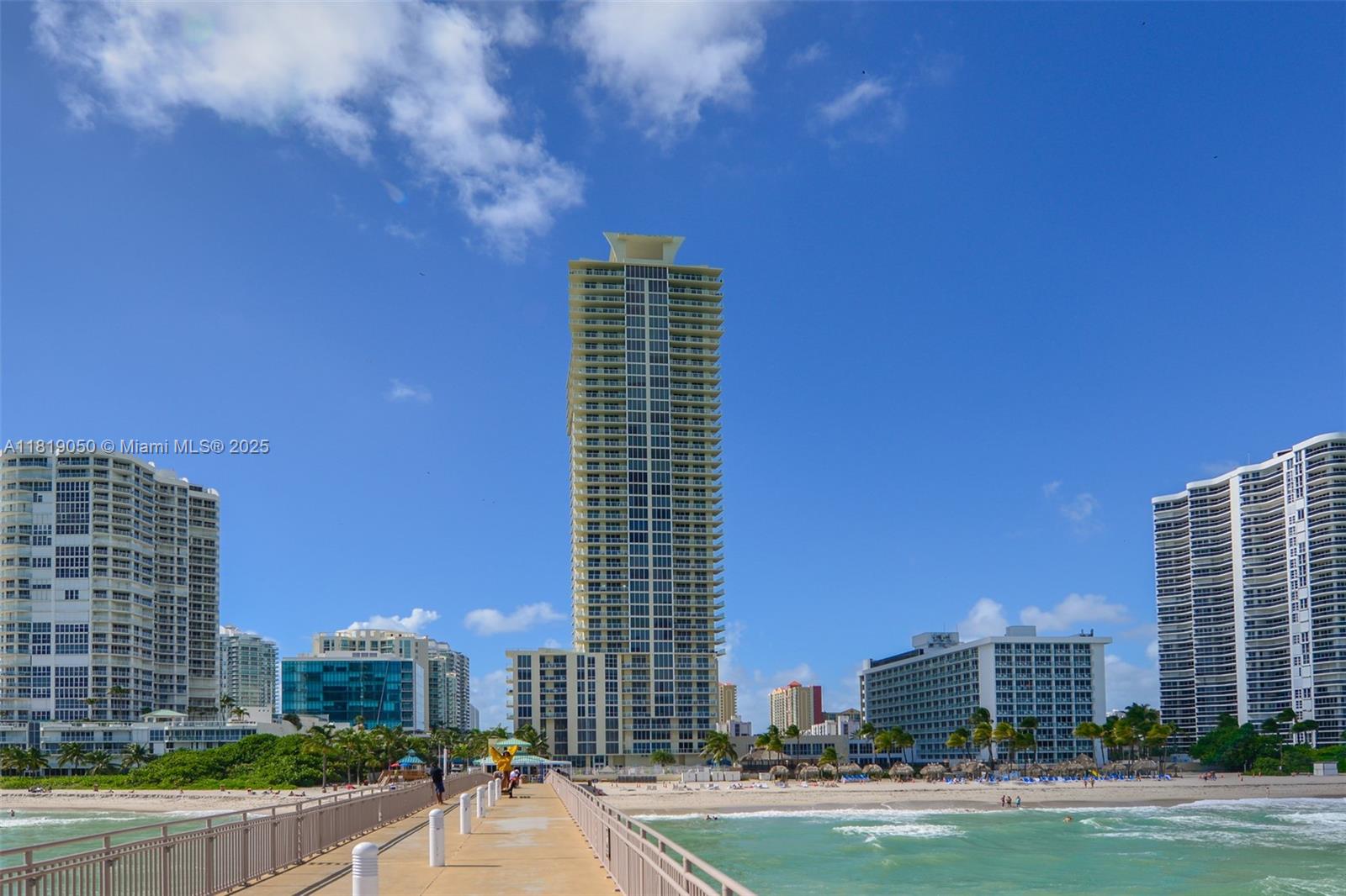 La Perla Condo