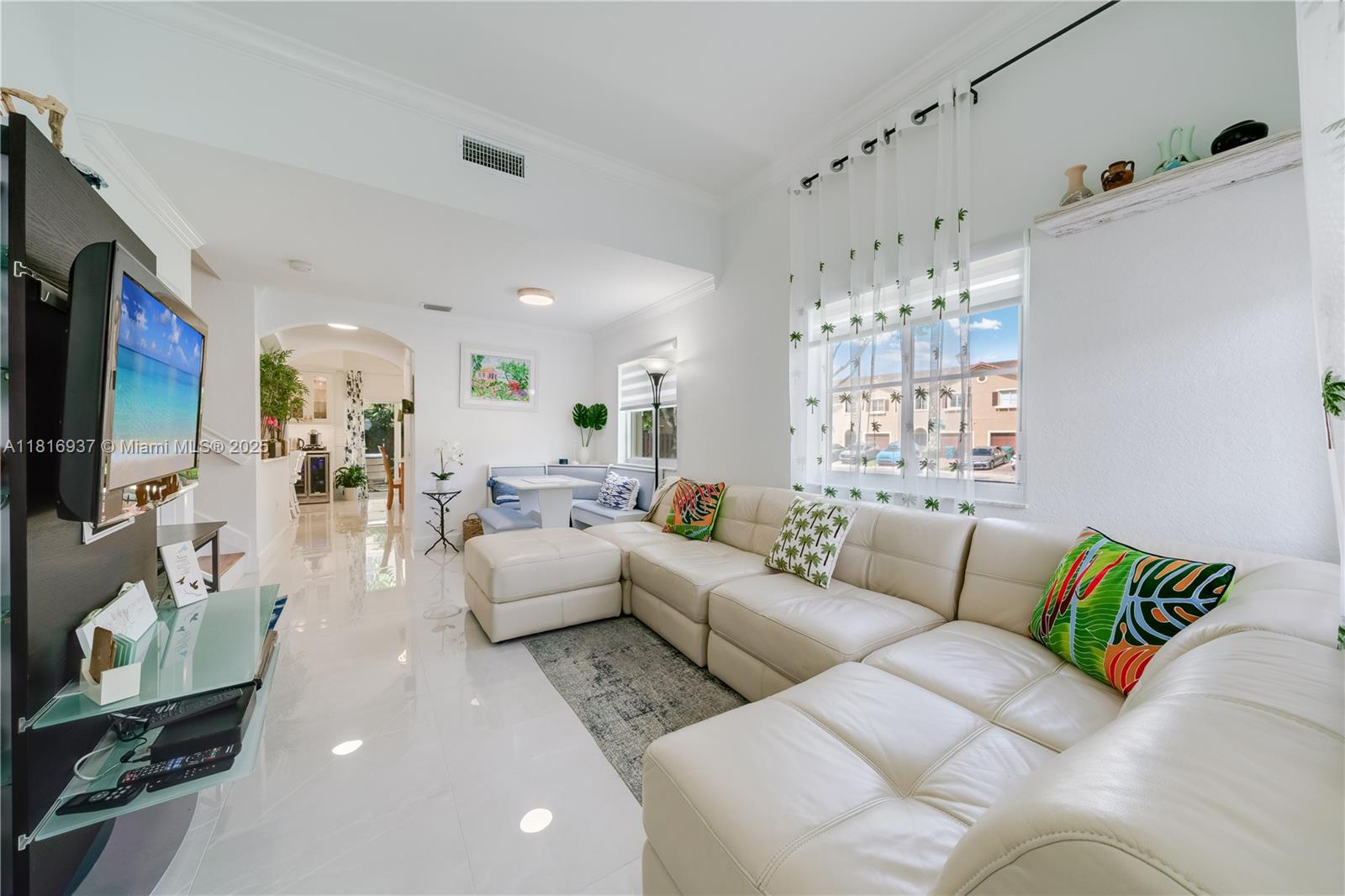 Homes for sale in Cutler Bay, FL | 8926 Sw 220Th St, Cutler Bay, FL 33190 | MLS# A11816937