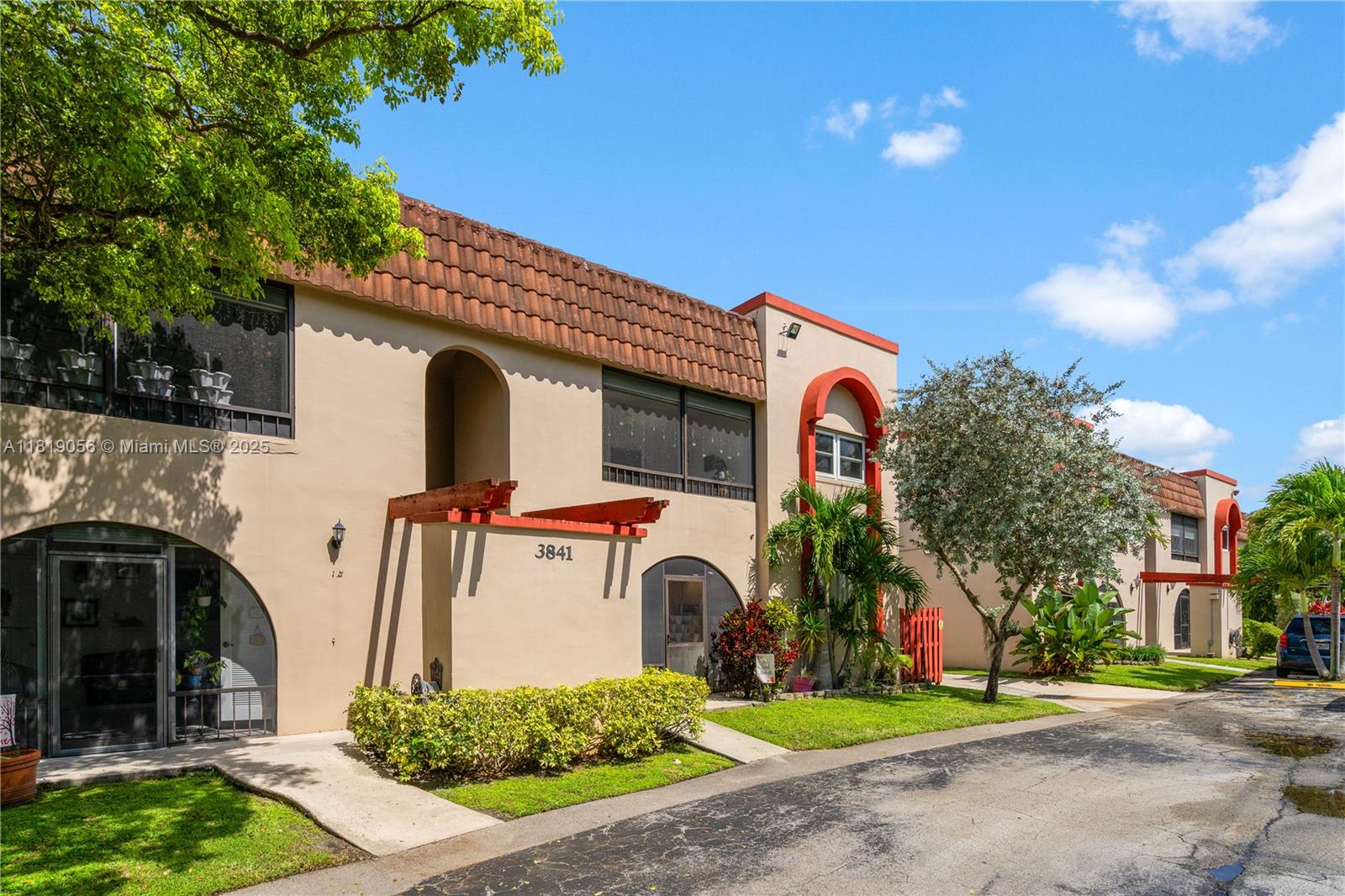 Homes for sale in Sunrise, FL | 3841 Nw 84Th Ave #2H, Sunrise, FL 33351 | MLS# A11819056