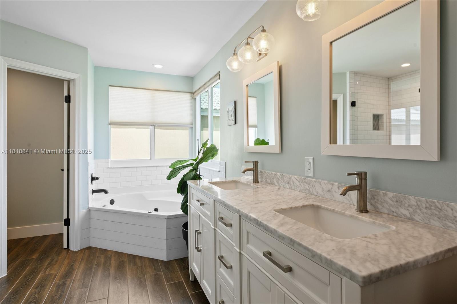 Homes for sale in Pembroke Pines, FL | 10596 Sw 12Th Mnr, Pembroke Pines, FL 33025 | MLS# A11818841