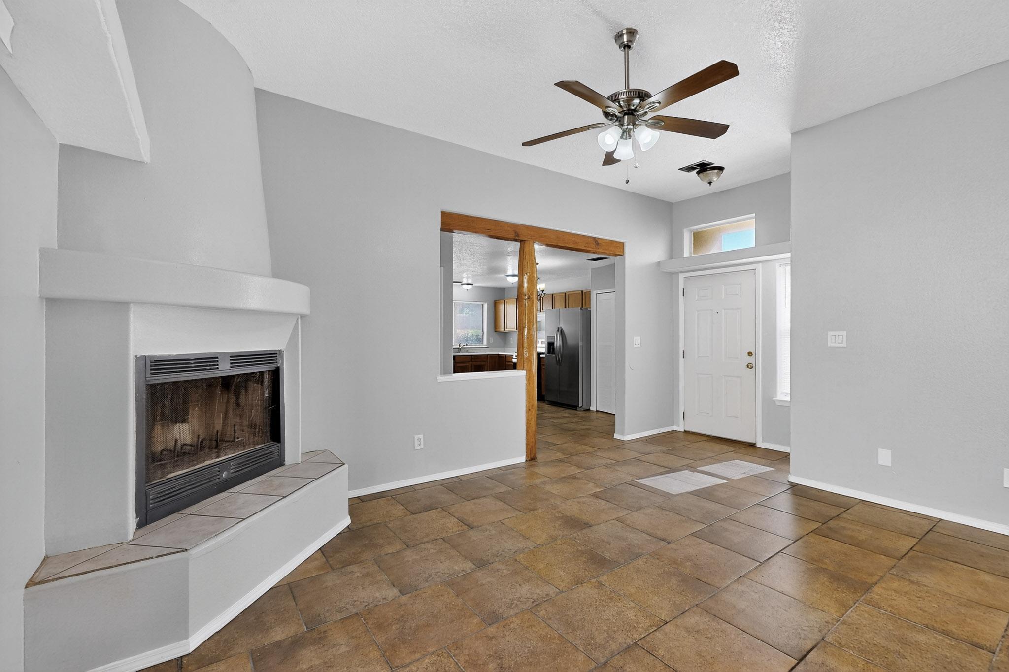 Homes for sale in Los Lunas, NM | 441 Colonial Ave Sw, Los Lunas, NM 87031 | MLS# 1085619