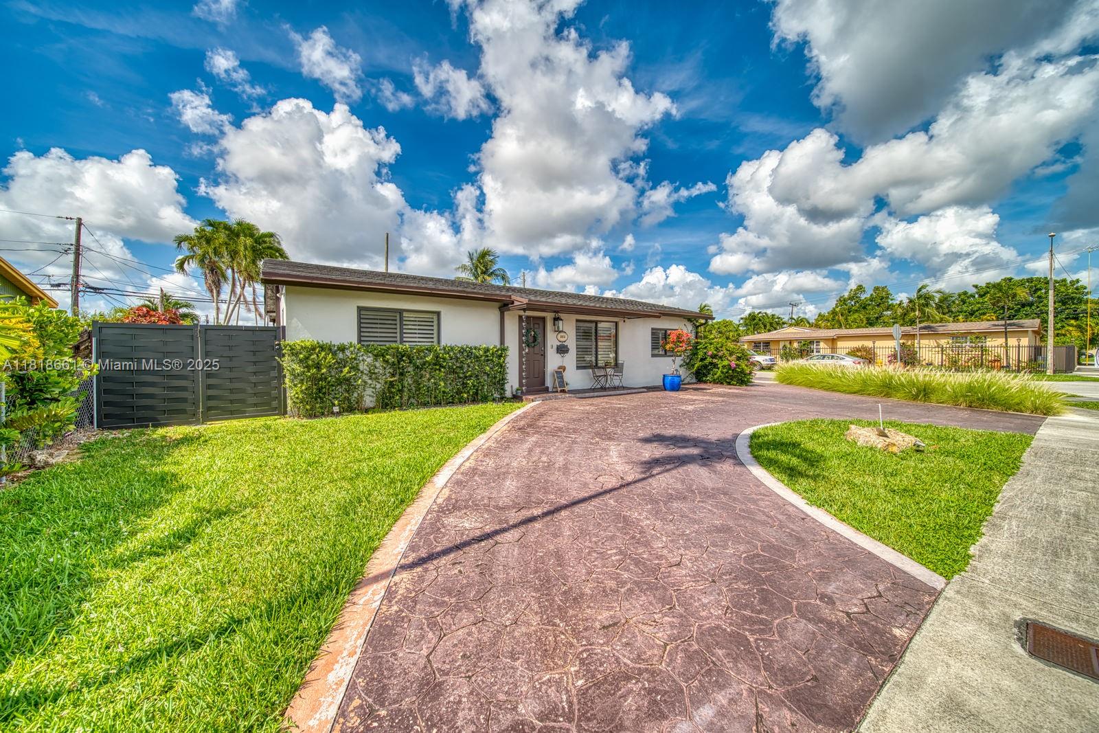 Homes for sale in Miami, FL | 10850 Sw 61St St, Miami, FL 33173 | MLS# A11818661