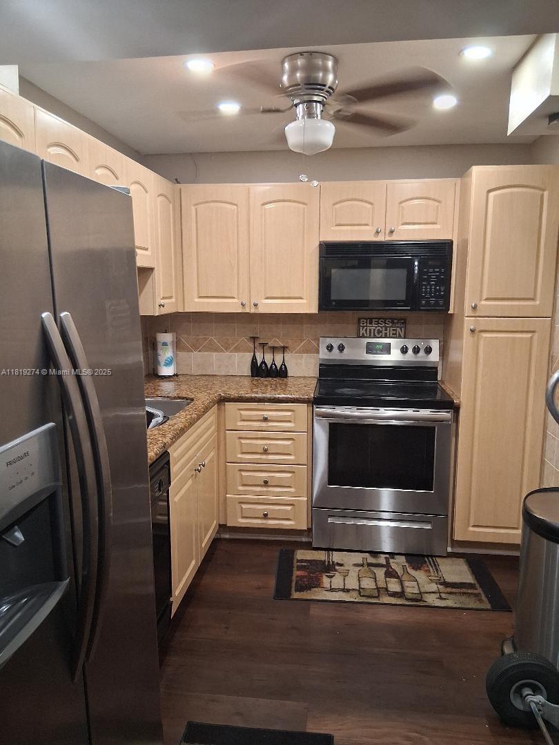 Park Place Condominium No