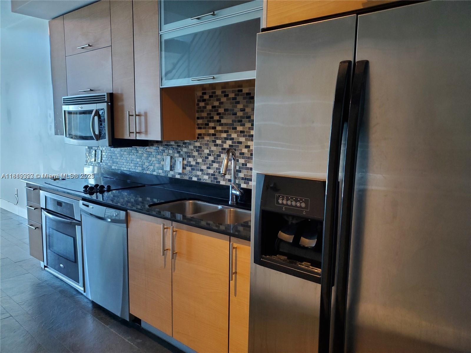 Infinity At Brickell Cond