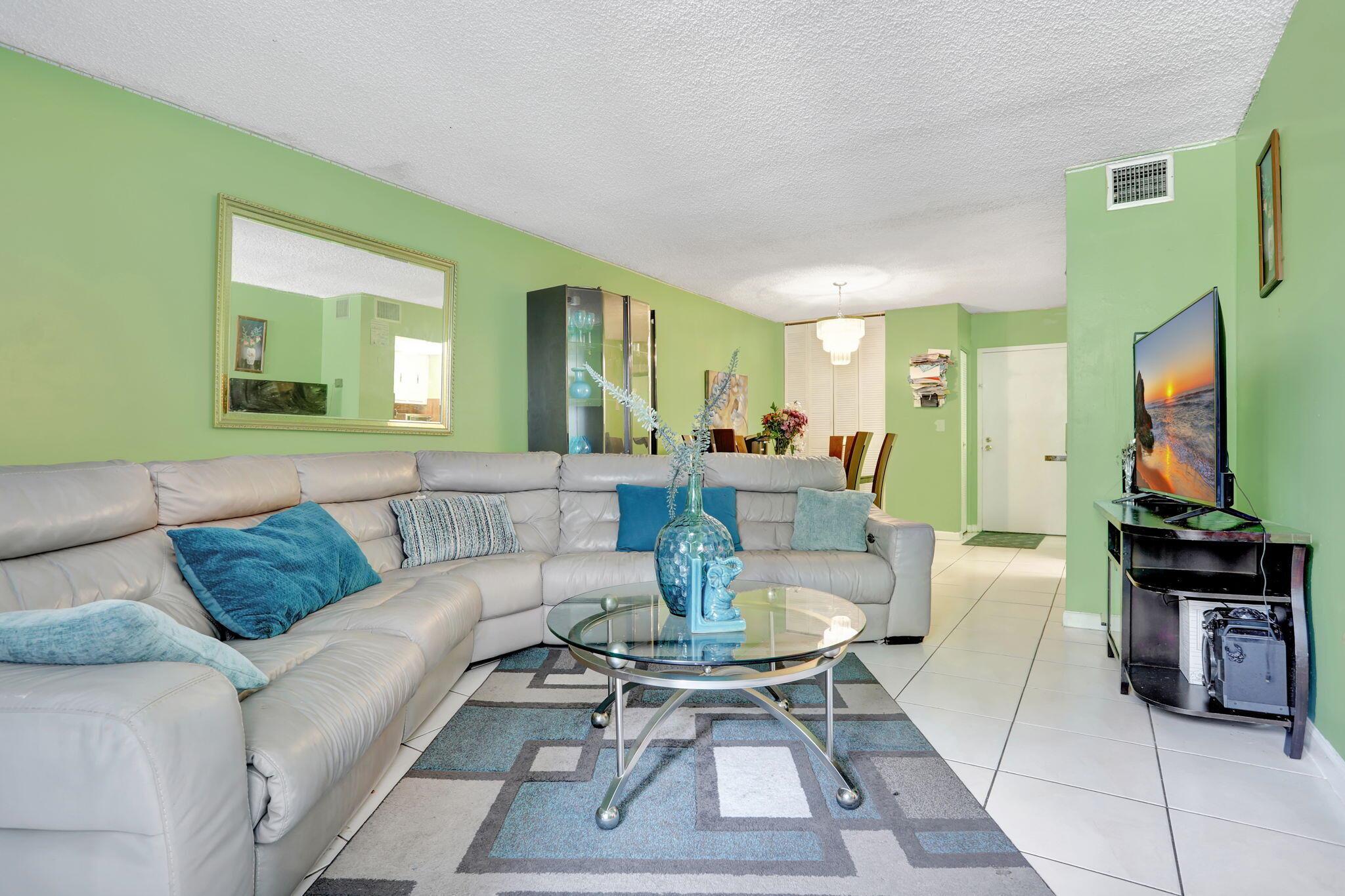 Newport At Lauderhill Con