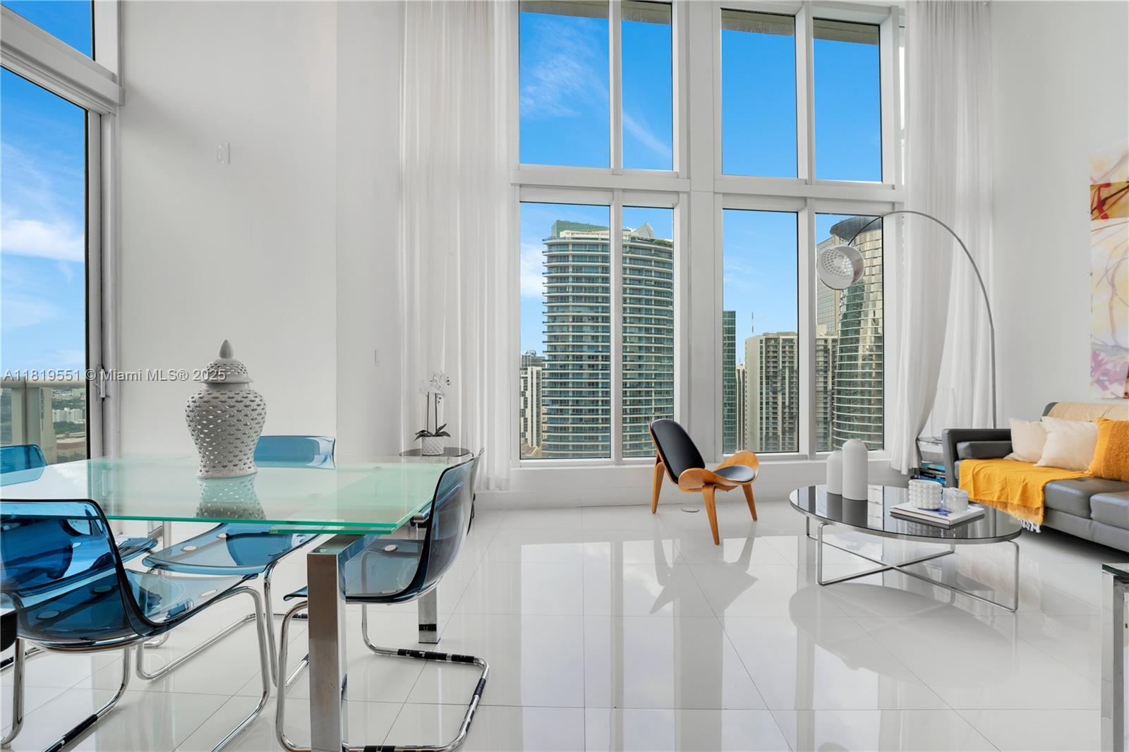 Condo for Sale in Miami, FL