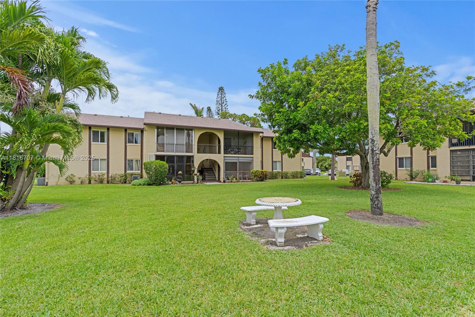 Pine Ridge III Condo