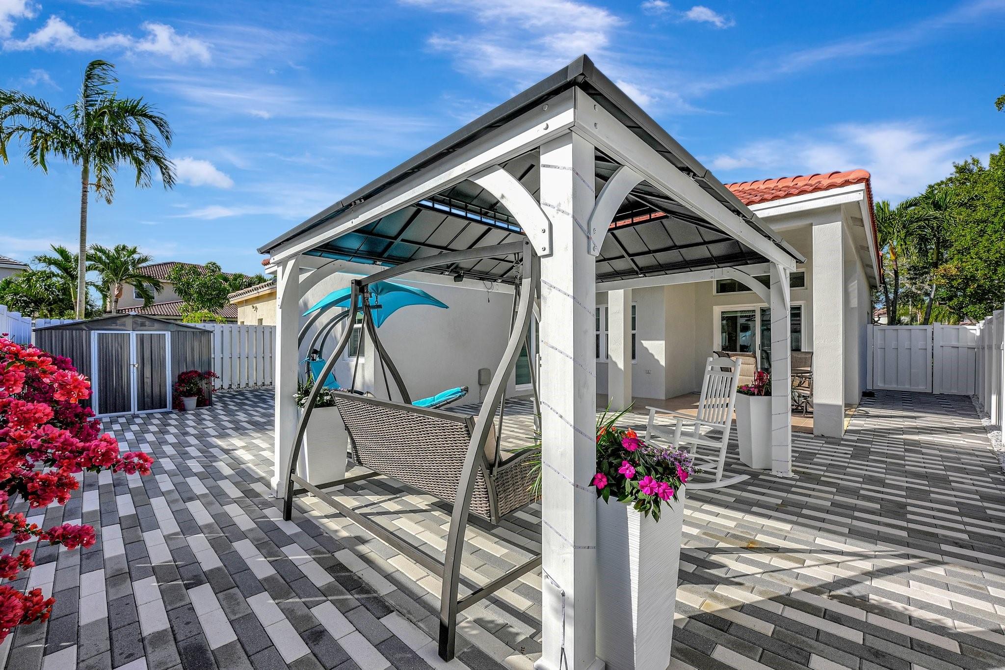 FULLY REMODELED PATIO