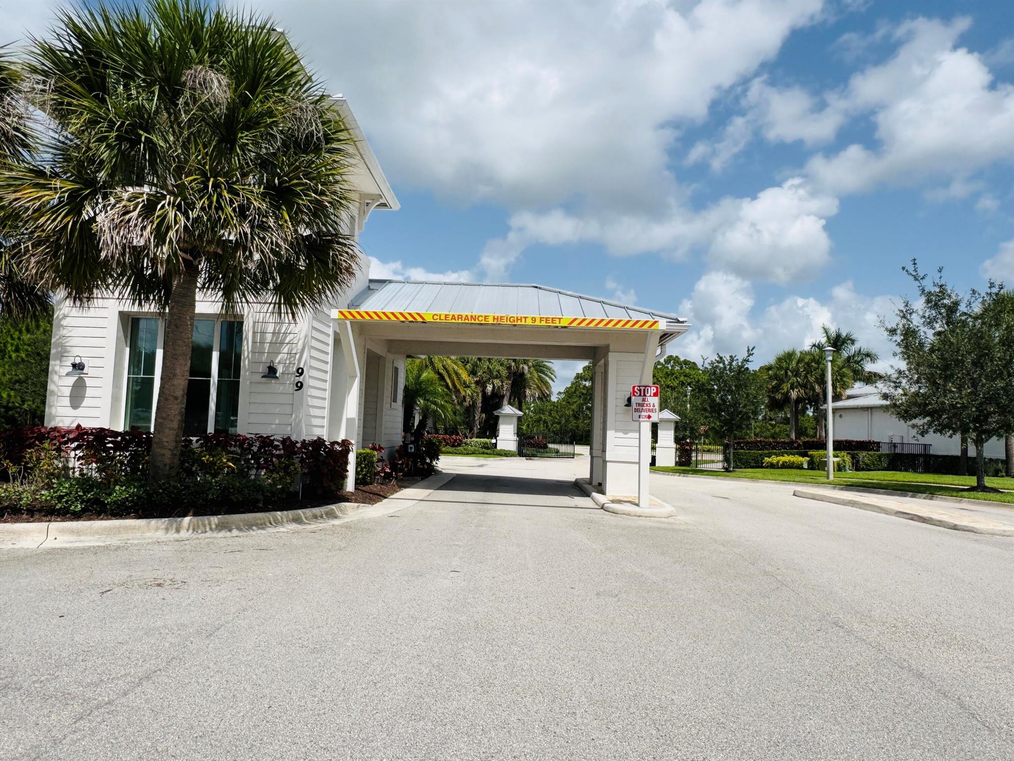 Homes for sale in Stuart, FL | 163 Sw Pomeroy Street, Stuart, FL 34997 | MLS# R11098310