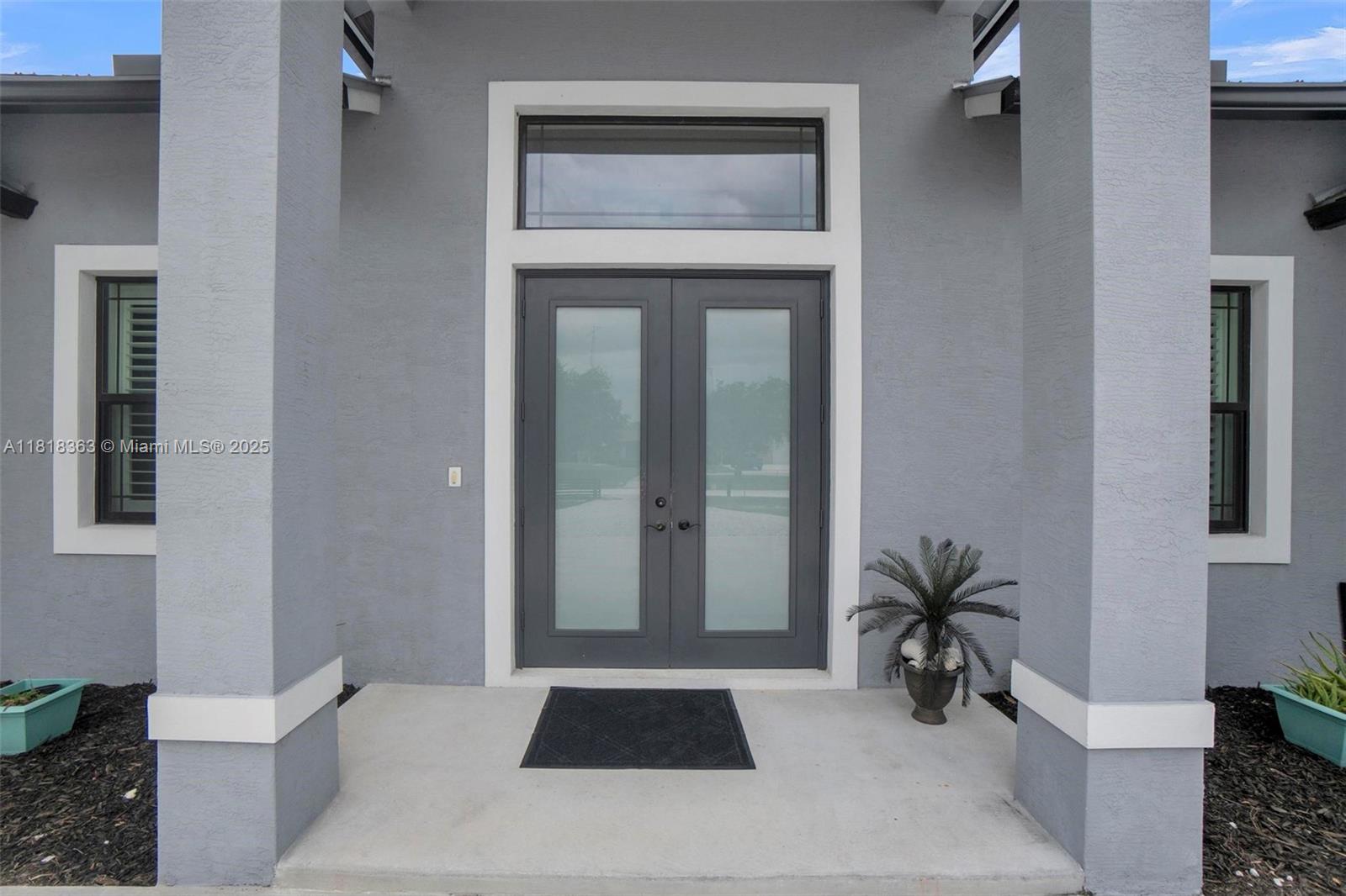 Homes for sale in Loxahatchee, FL | 17924 N 68Th St N, Loxahatchee, FL 33470 | MLS# A11818363