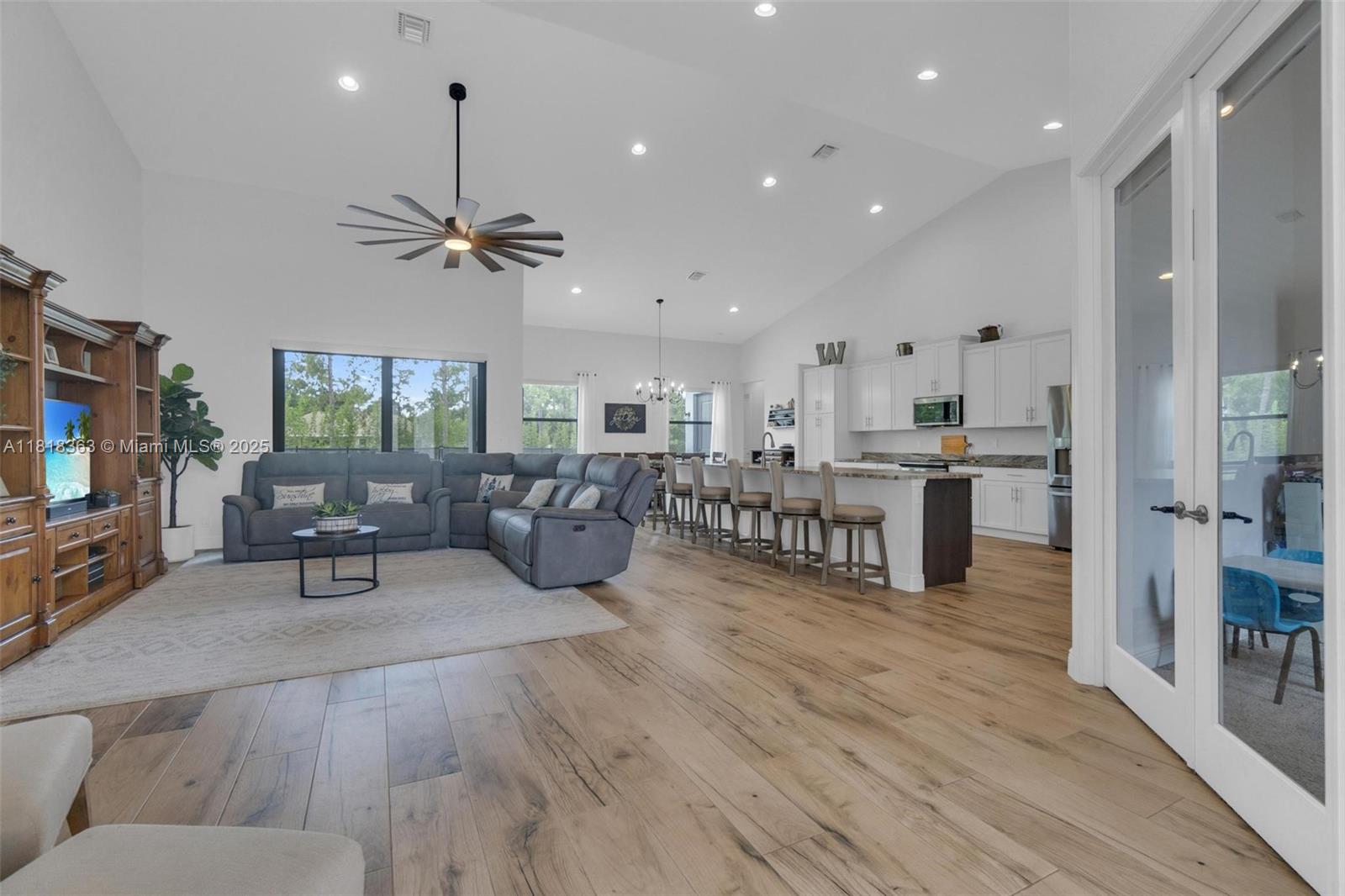 Homes for sale in Loxahatchee, FL | 17924 N 68Th St N, Loxahatchee, FL 33470 | MLS# A11818363