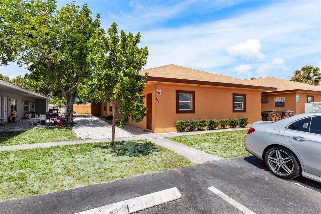 Westwood Gardens 23-20 B