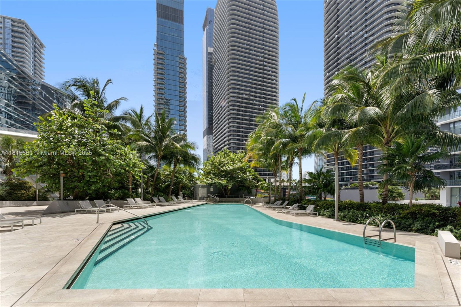 88 SW 7th St #712, Miami FL 33130