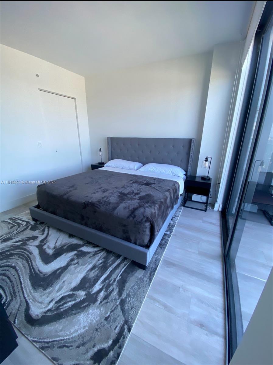 121 NE 34th St #PH3212, Miami FL 33137