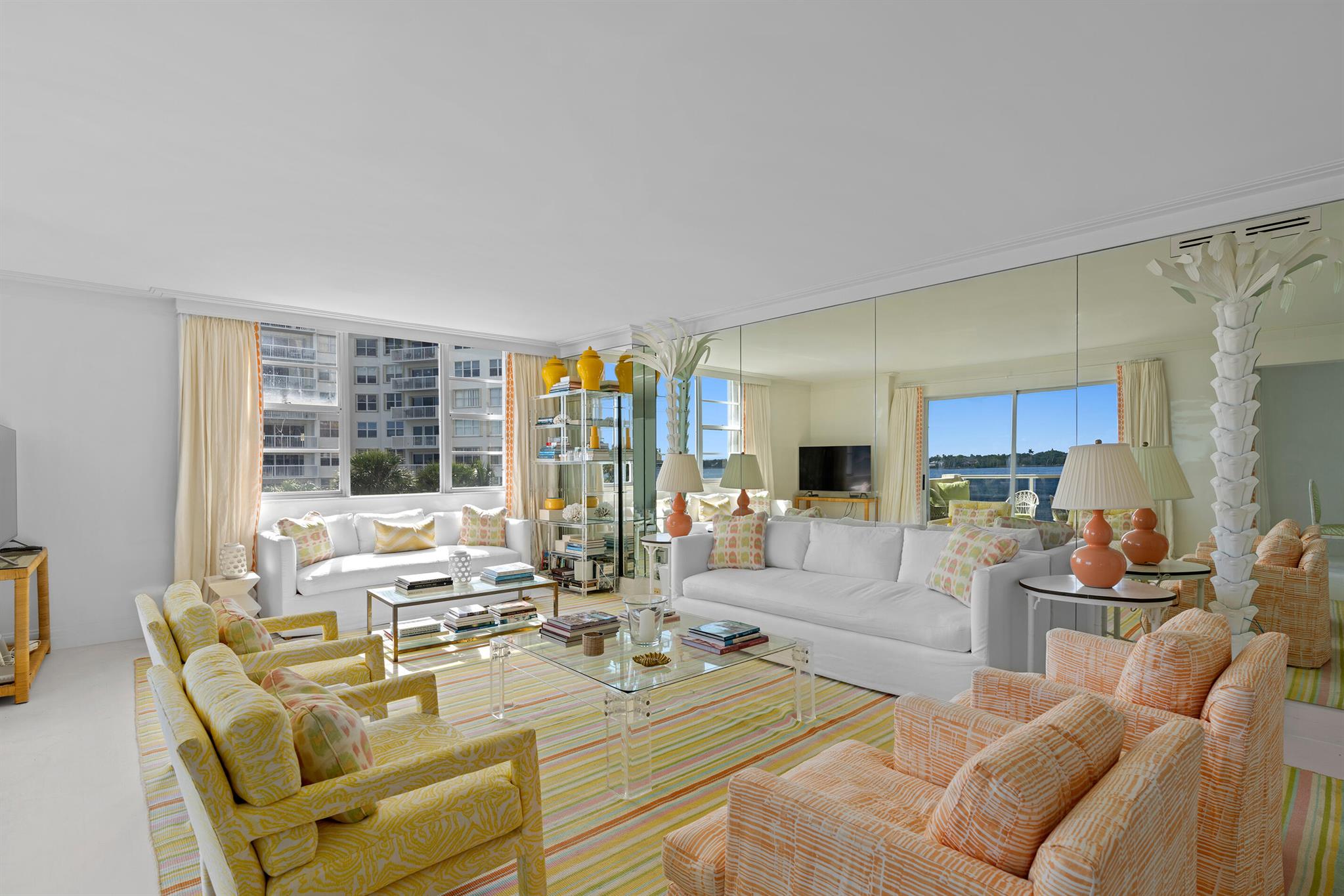 La Fontana Apts Of Palm B