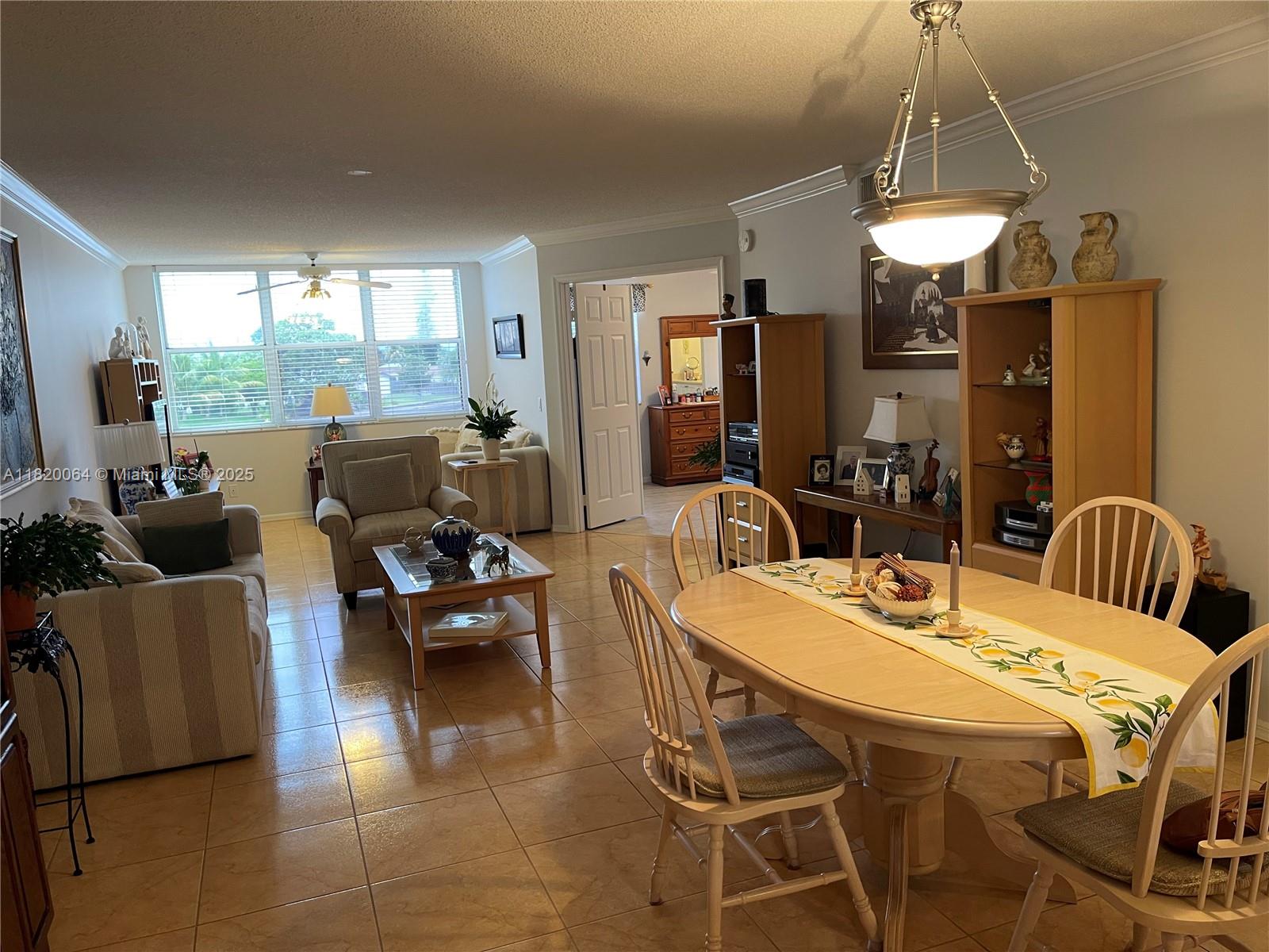 Sunrise Lakes 209 Condo