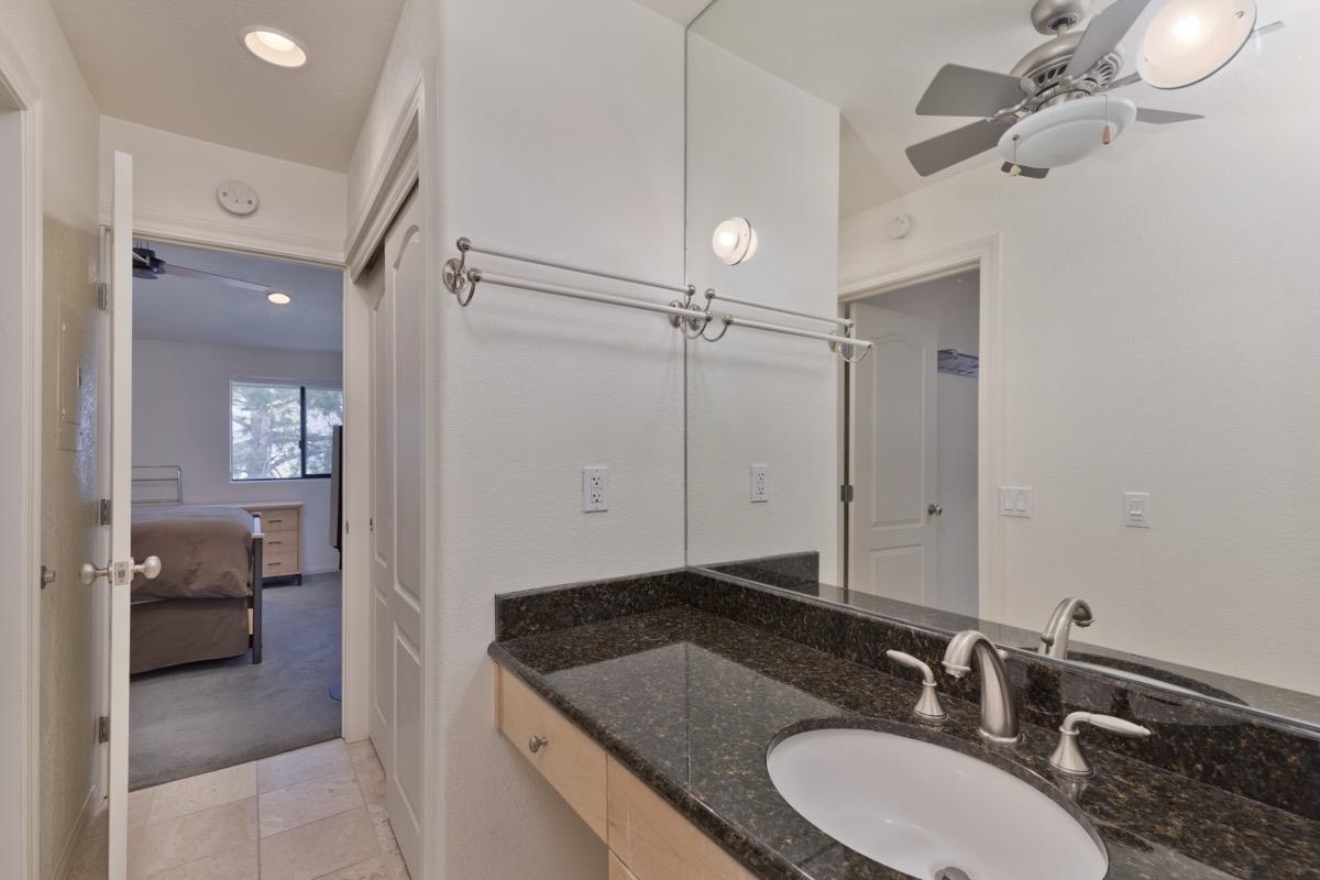 895 Canyon #66 Boulevard 66