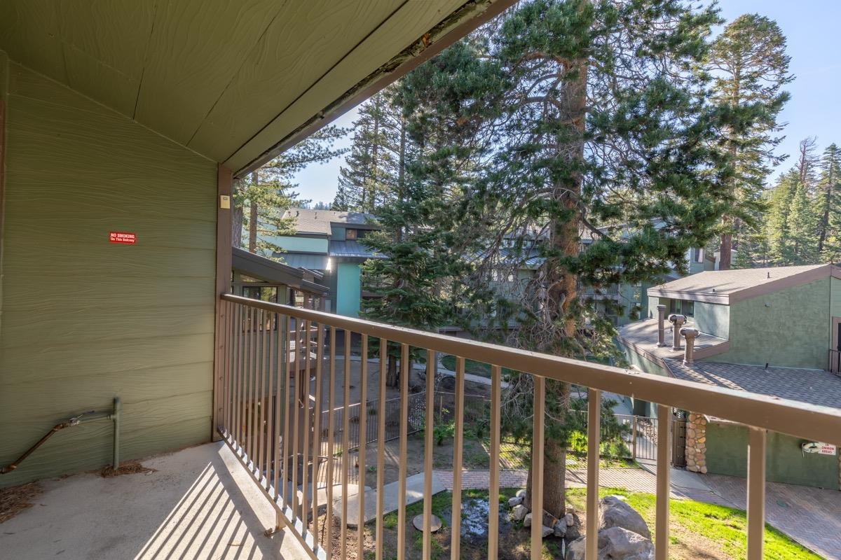 895 Canyon #66 Boulevard 66