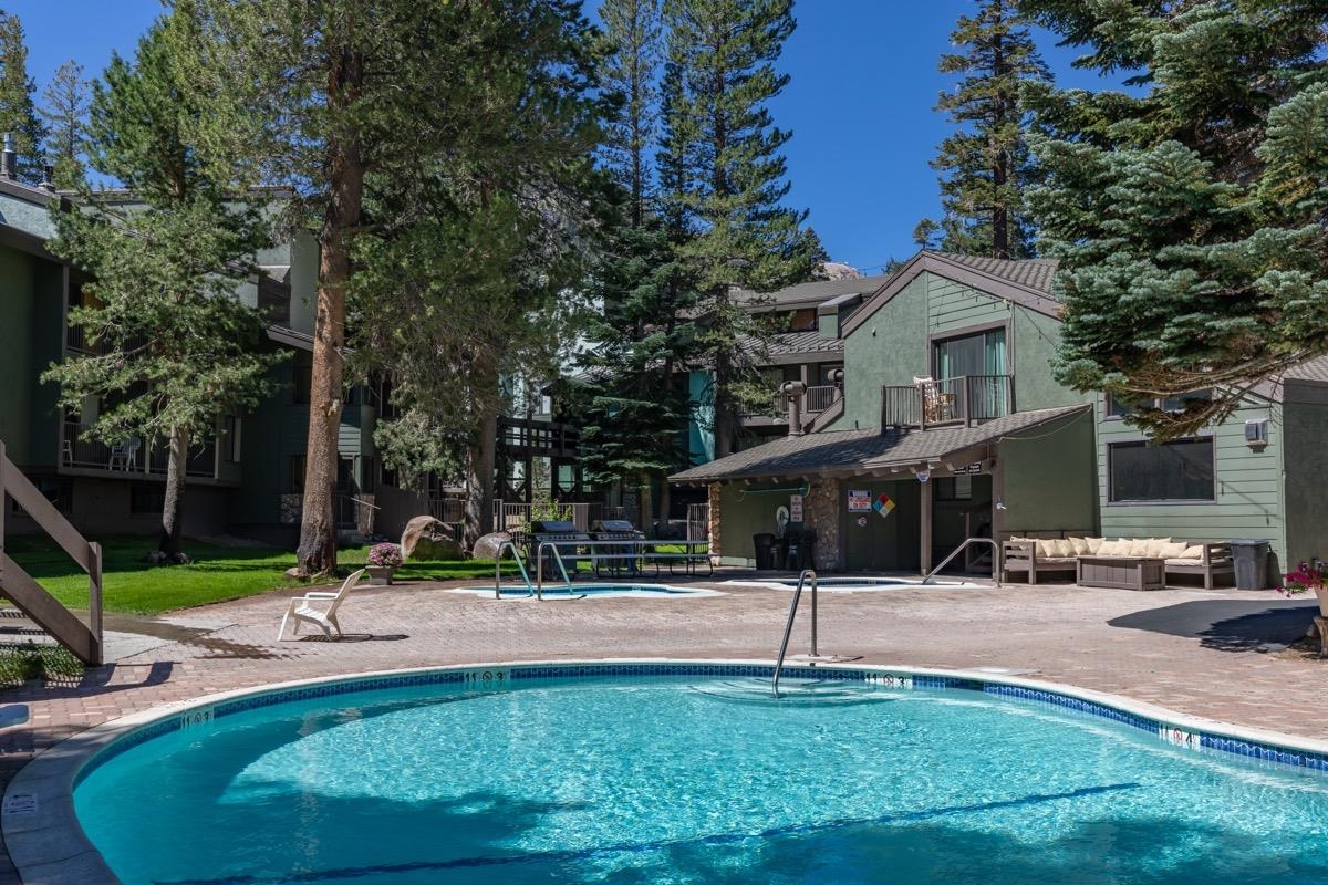 895 Canyon #66 Boulevard 66