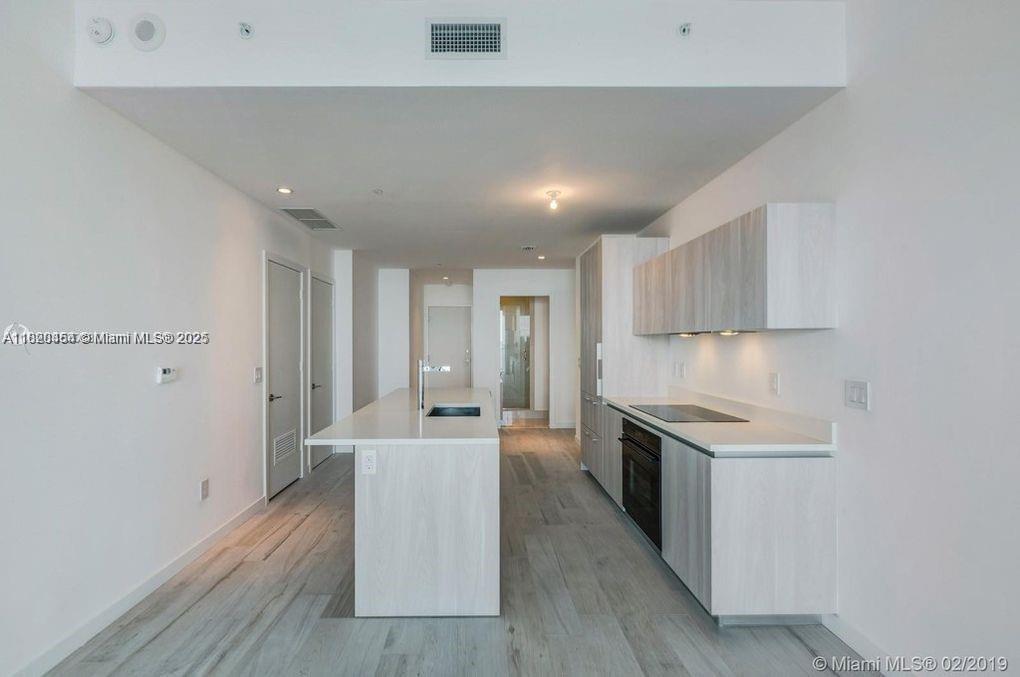 480 NE 31st St #1002, Miami FL 33137
