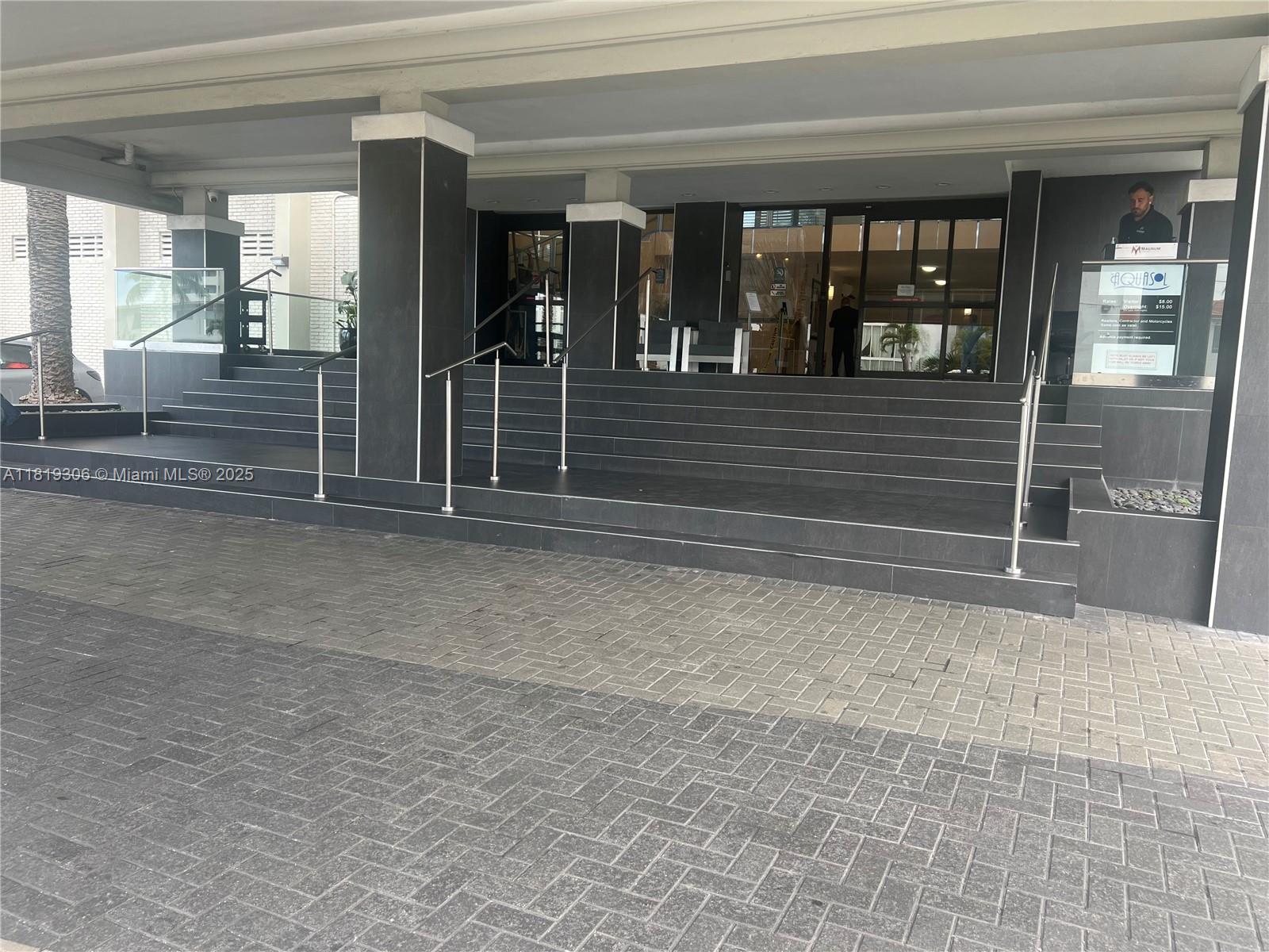 6770 Indian Creek Dr 6D