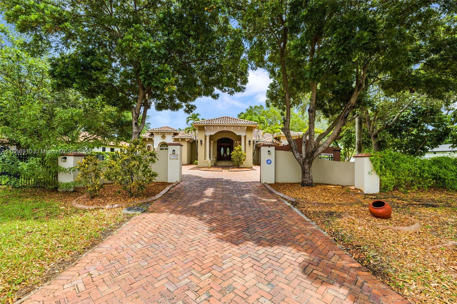 2300 Estates - 1 Acre