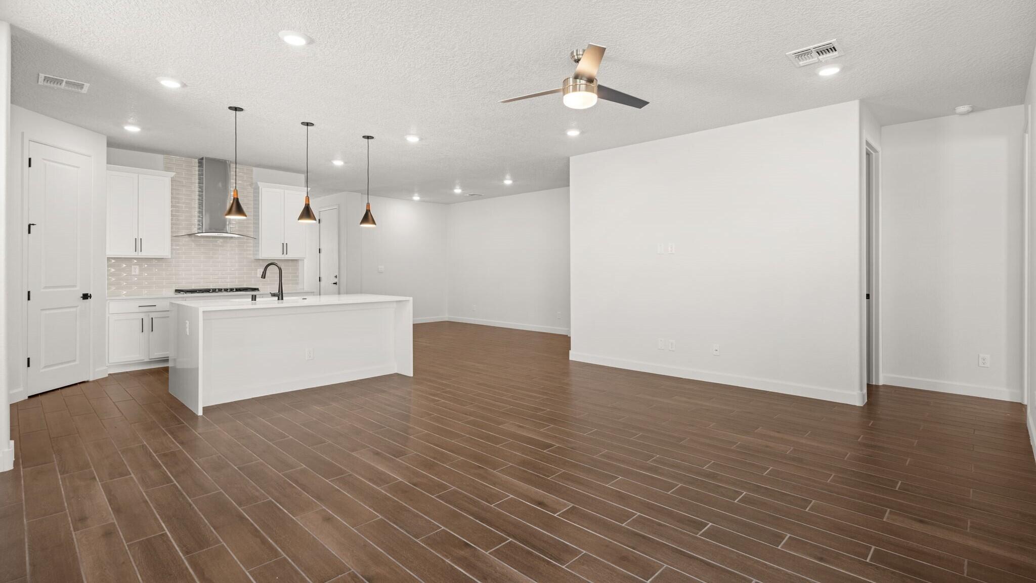 Homes for sale in Rio Rancho, NM | 2411 Marble Ave Ne, Rio Rancho, NM 87144 | MLS# 1085721