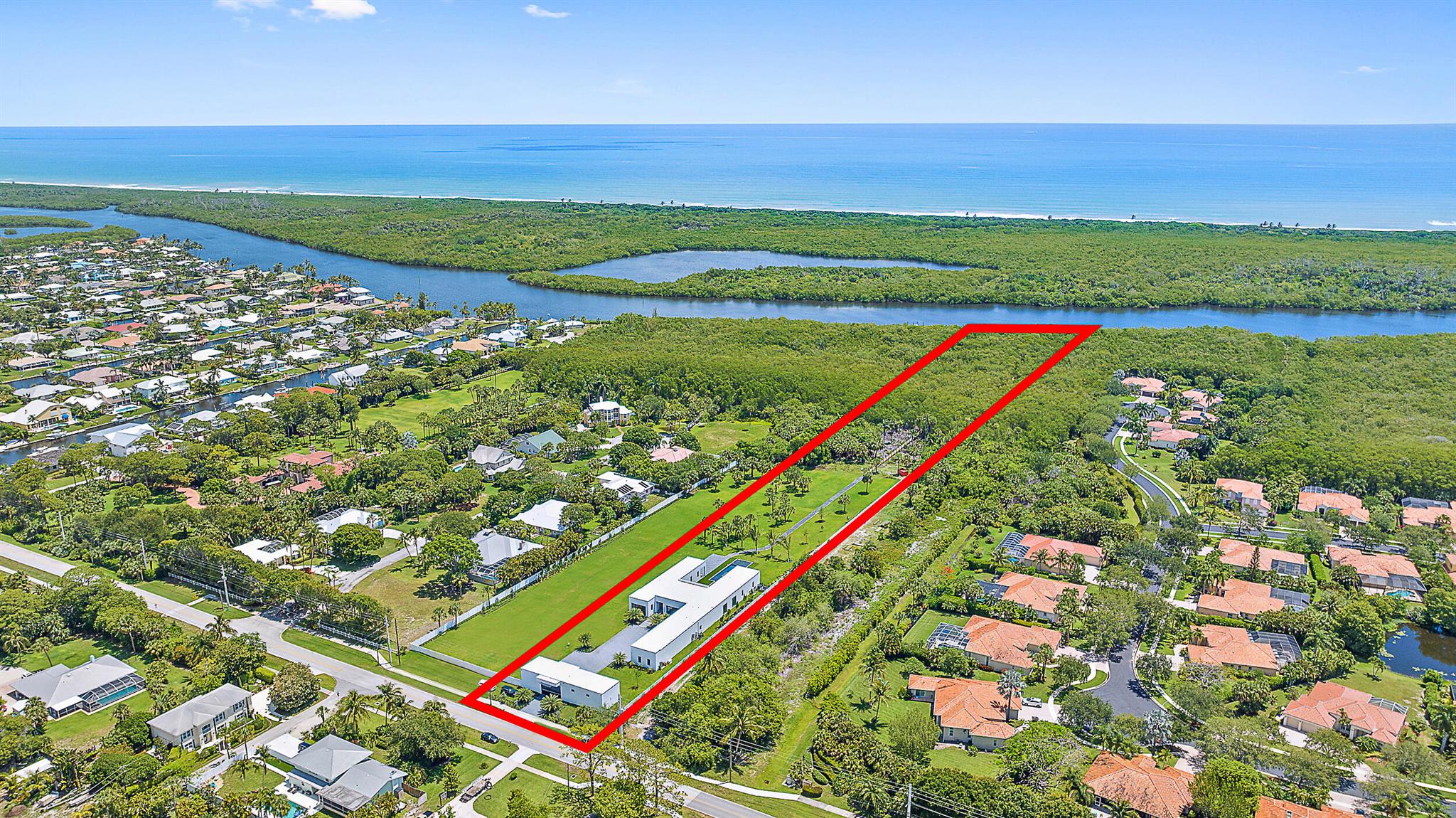 Homes for sale in Hobe Sound, FL | 9741 Se Gomez Avenue, Hobe Sound, FL 33455 | MLS# R11098636