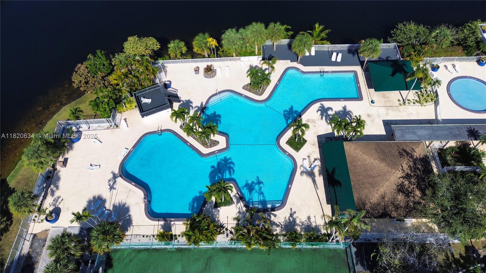 Snapper Creek Townhouses