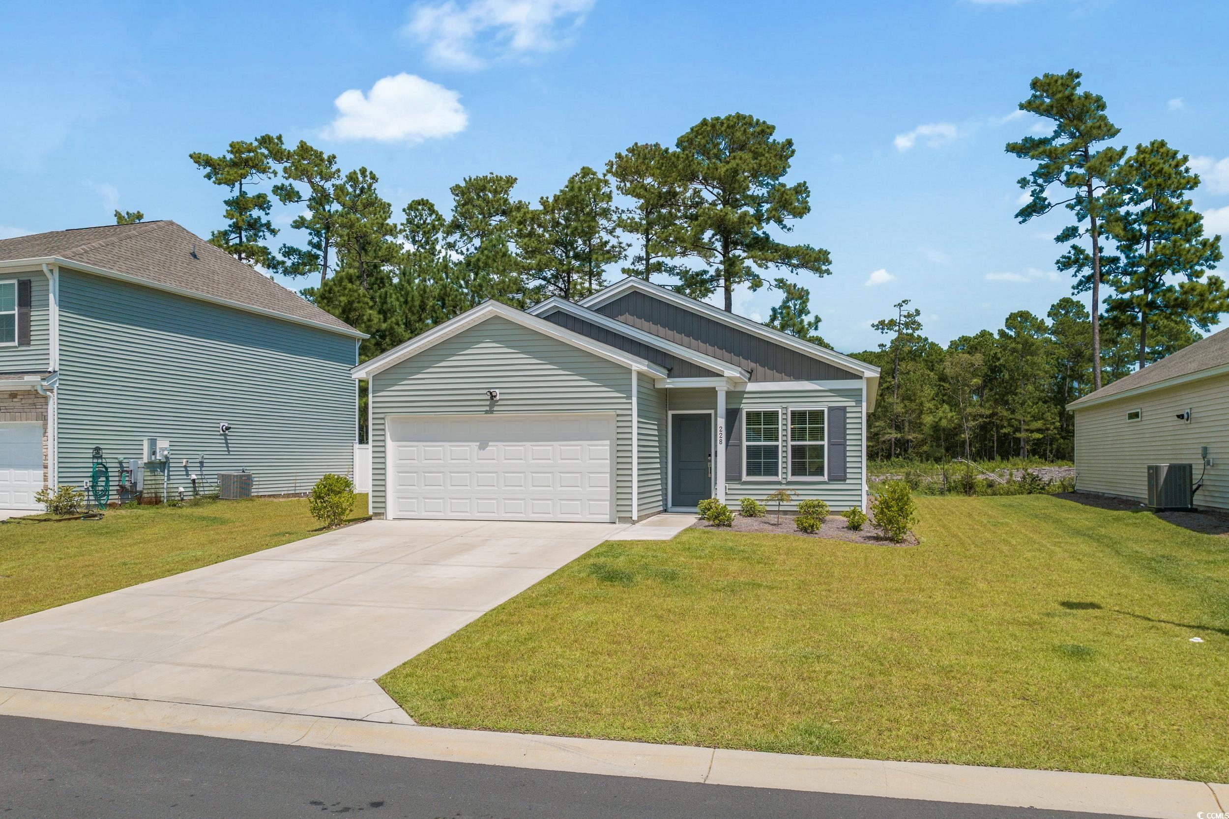 228 Averyville Dr. Conway, SC 29526