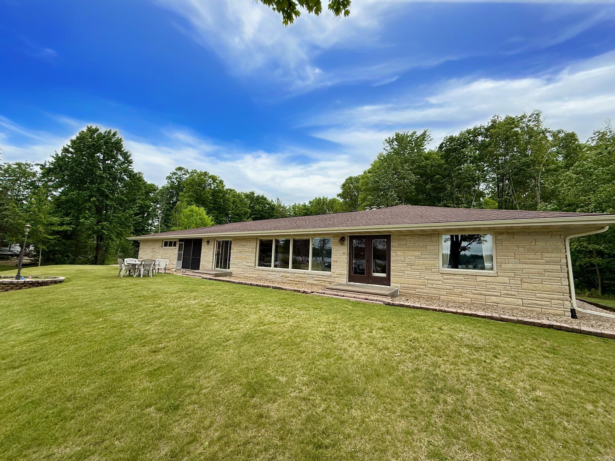 Arbutus Lake (C) Property 646 Birch Ln Photo 3